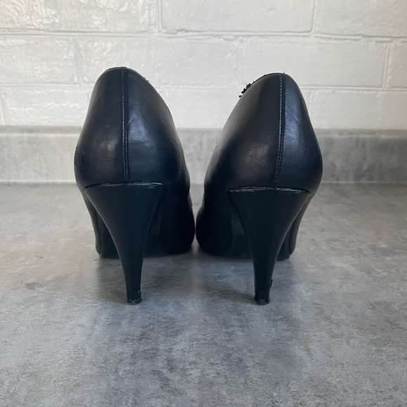 Spring heels *free in bundle - Picture 4 of 6